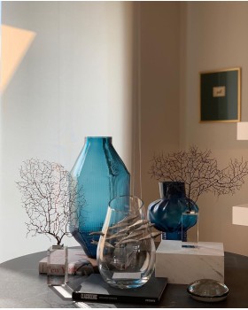 No Limit Long Vase